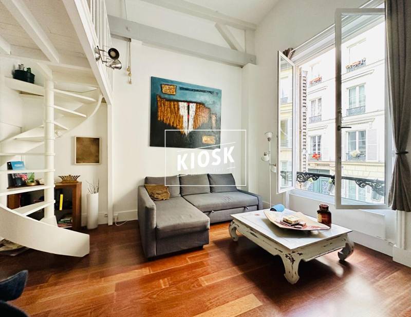 Appartement 2 pièces à vendre Saint-Georges Paris 9 - Rénové avec mezzanine et charme unique