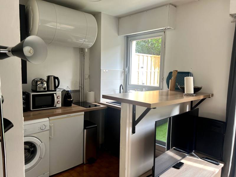 Meudon Val Fleury 2 pièces avec terrasse à 1 min du RER C