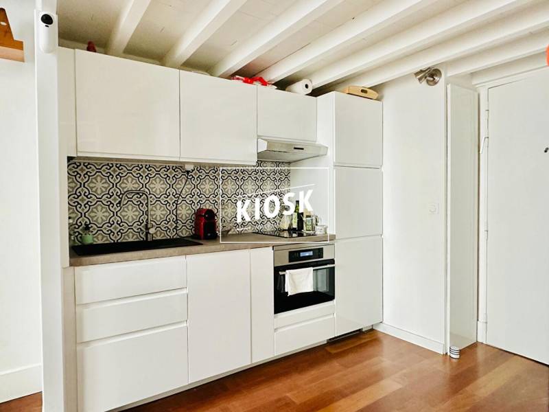 Appartement 2 pièces à vendre Saint-Georges Paris 9 - Rénové avec mezzanine et charme unique
