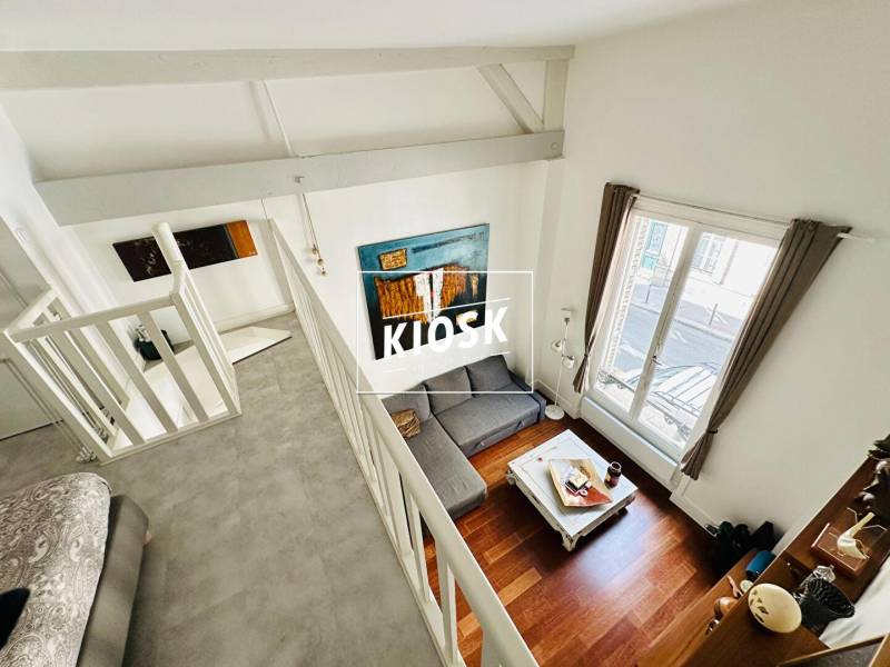 Appartement 2 pièces à vendre Saint-Georges Paris 9 - Rénové avec mezzanine et charme unique